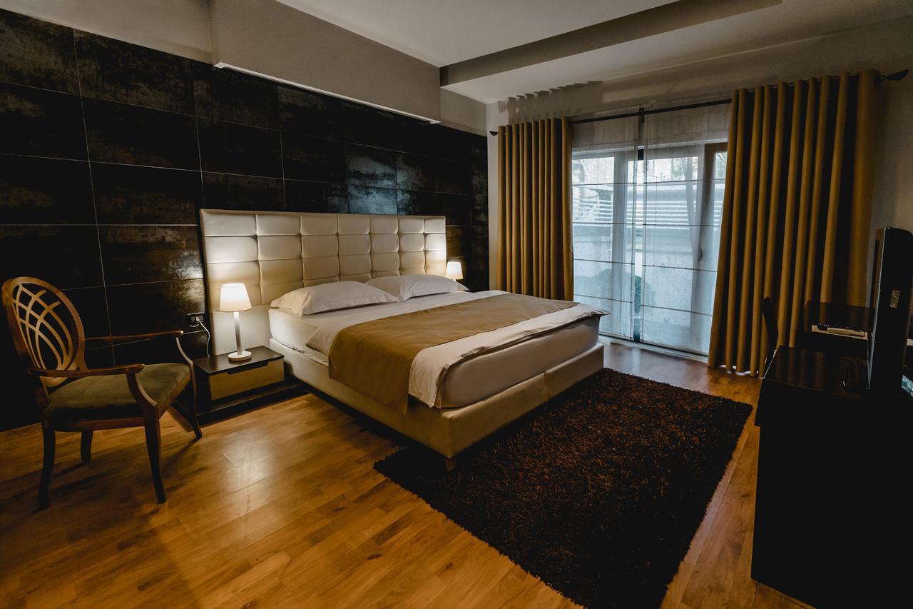Green House Hotel & Restaurant Tiranë Luaran gambar