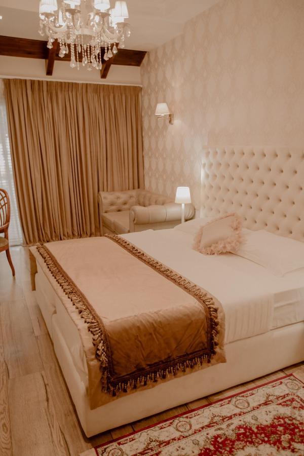 Green House Hotel & Restaurant Tiranë Luaran gambar