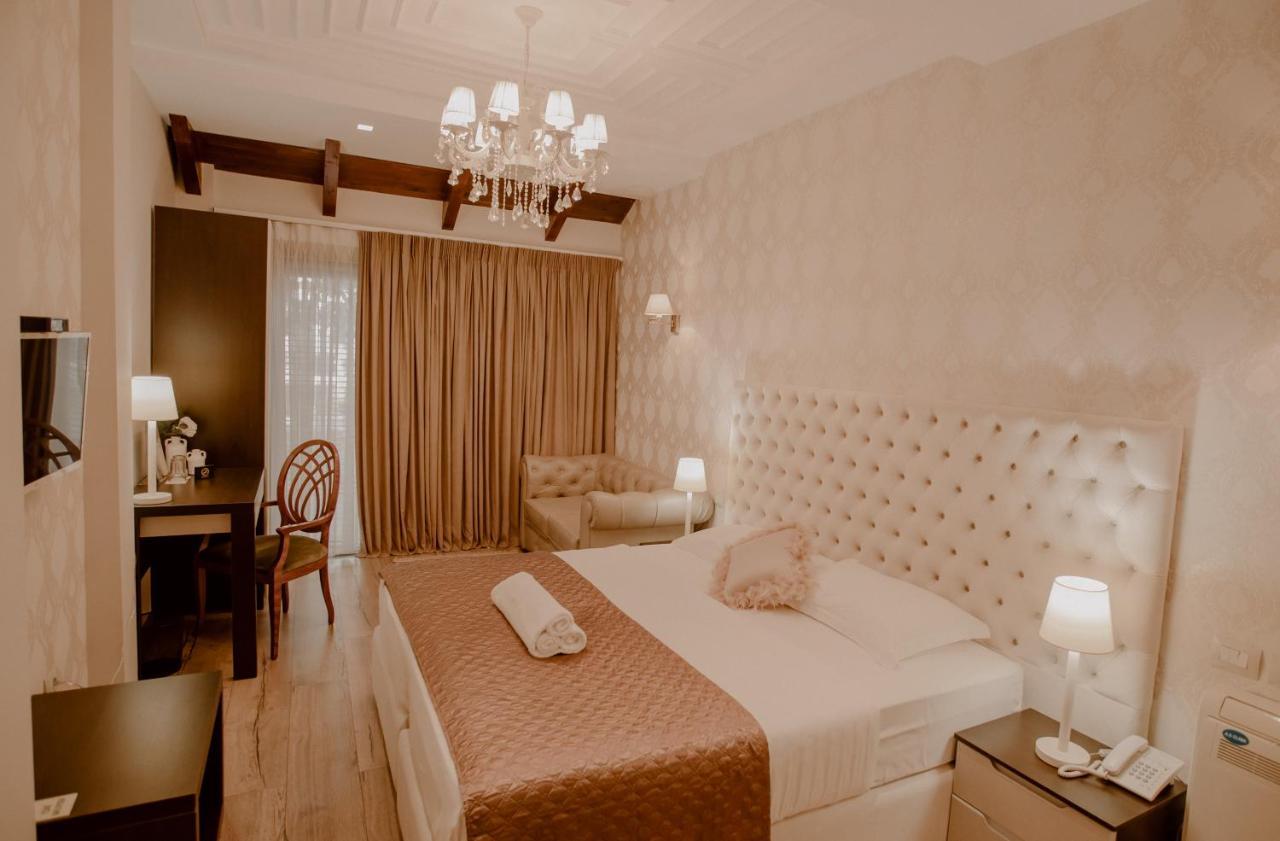 Green House Hotel & Restaurant Tiranë Luaran gambar