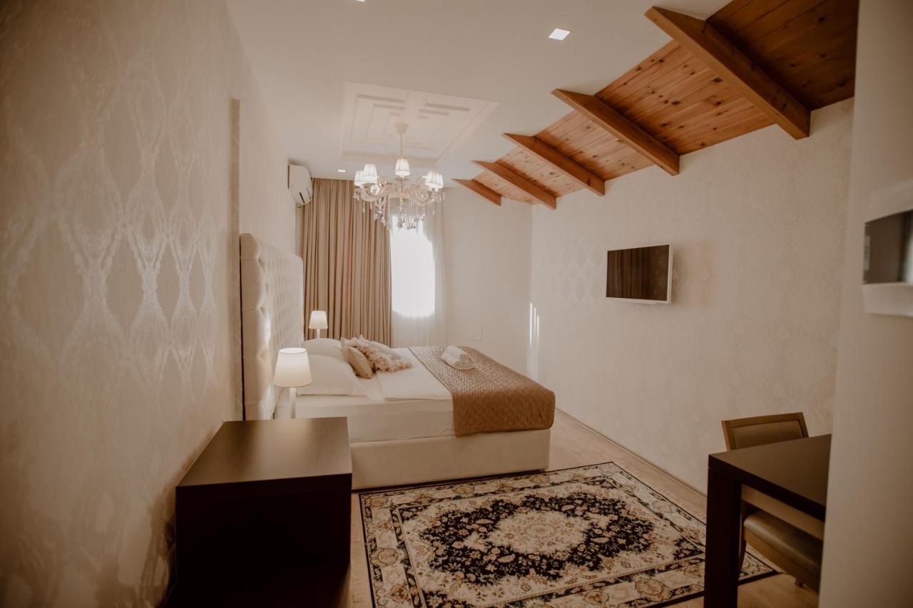 Green House Hotel & Restaurant Tiranë Luaran gambar