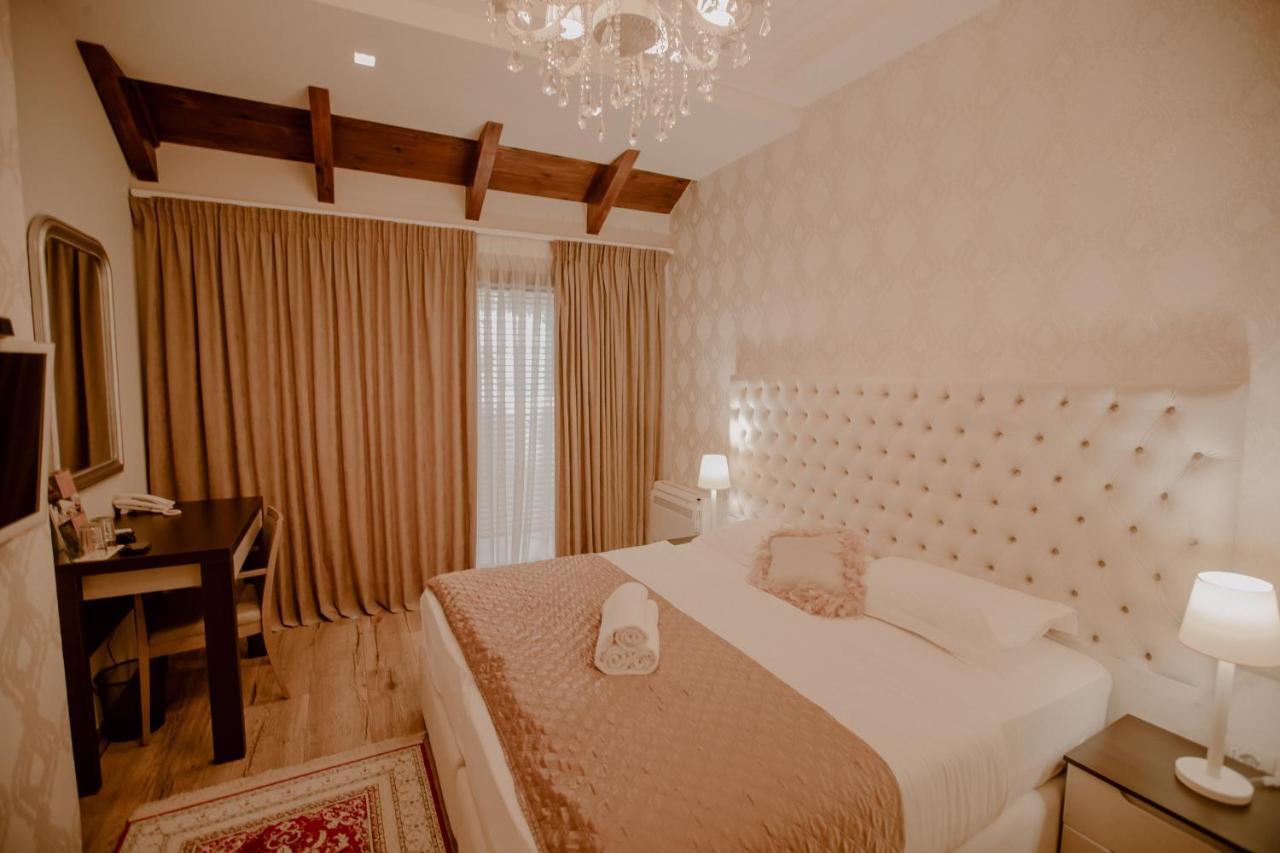 Green House Hotel & Restaurant Tiranë Luaran gambar